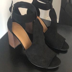 chunky black peep toe strappy booties, size 11